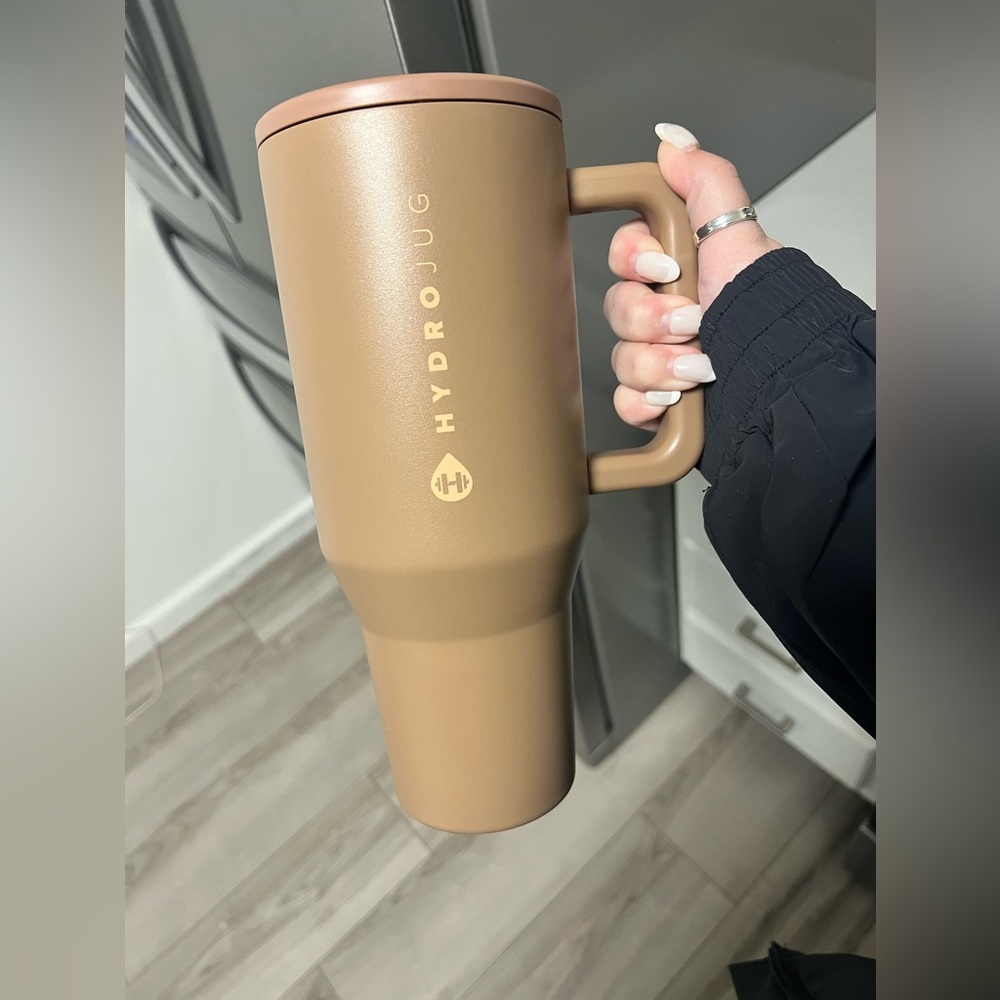 40oz HydroJug in Mocha